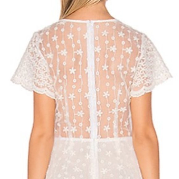 LURELLY EMBROIDERED WHITE FLOWER ROMPER LACE - Picture 3 of 8